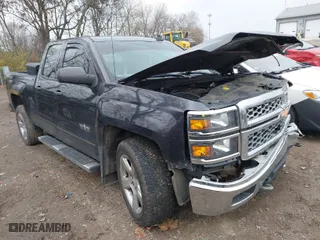 2015 Chevrolet Silverado 1500 LT with VIN 1GCVKREC7FZ179231, listed as a IAAI auction lot 40982370 with NaN miles. Bid and sale history available at carsss.com. Image 1.