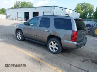 2008 Chevrolet Tahoe LTZ with VIN 1GNFK13038J229923, listed as a IAAI auction lot 42603414 with 187,981 mi miles and . Bid and sale history available at DreamBid. Image 3.