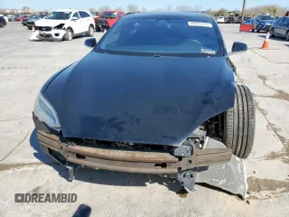 2019 Tesla Model S 100D with VIN 5YJSA1E46KF331936, listed as a Copart auction lot 49639135 with 20,499 mi miles and Salvage title. Bid and sale history available at DreamBid. Image 5.