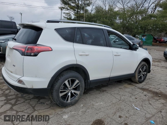 2018 Toyota RAV4 XLE with VIN JTMWFREV2JD108986, listed as a Copart auction lot 45220965 with 0 mi miles and Salvage Title. Bid and sale history available at carsss.com. Image 3.