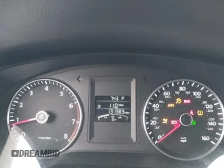 2013 Volkswagen Jetta SE with VIN 3VWDP7AJ2DM418282, listed as a IAAI auction lot 42100785 with 131,383 mi miles and . Bid and sale history available at DreamBid. Image 7.