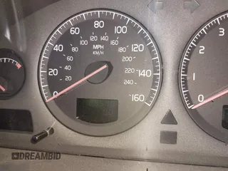 2002 Volvo V70 с VIN YV1SZ58D321053477, выставлен на аукционе IAAI как лот 42398826 с пробегом 109 570 миль миль и . История ставок и продаж доступна на DreamBid. Изображение 7.