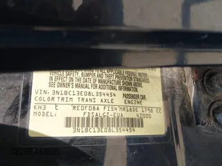 2008 Nissan Versa S z VIN 3N1BC13E08L354454, wystawiony jako IAAI lot #42441312 z przebiegiem 126 988 mil mil oraz . Historia ofert i sprzedaży dostępna na DreamBid. Obrazek 9.