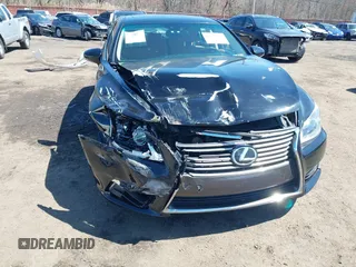 2013 Lexus LS 460 z VIN JTHCL5EF3D5019535, wystawiony jako IAAI lot #41985073 z przebiegiem 171 999 mil mil oraz . Historia ofert i sprzedaży dostępna na DreamBid. Obrazek 17.
