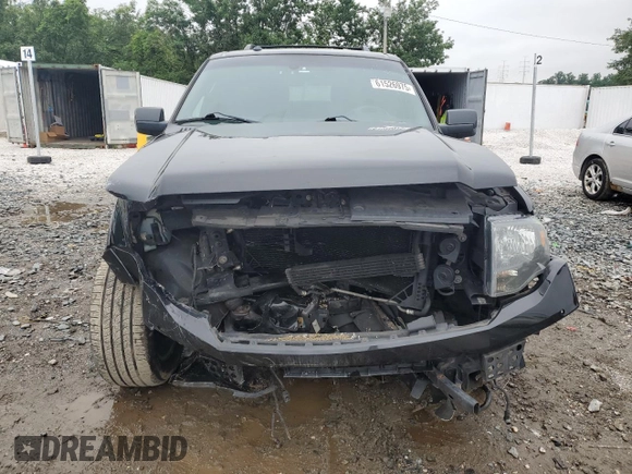 2014 Ford Expedition Max Limited with VIN 1FMJK2A51EEF07371, listed as a Copart auction lot 61526975 with 237,952 mi miles and Salvage title. Bid and sale history available at DreamBid. Image 5.