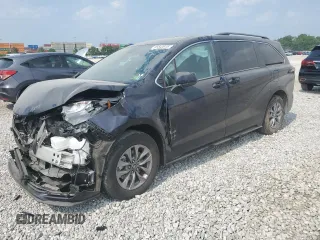 2024 Toyota Sienna LE z VIN 5TDKSKFC8RS151310, wystawiony jako Copart lot #59543915 z przebiegiem 9 078 mil mil oraz Szkoda całkowita • Salvage title. Historia ofert i sprzedaży dostępna na DreamBid. Obrazek 1.