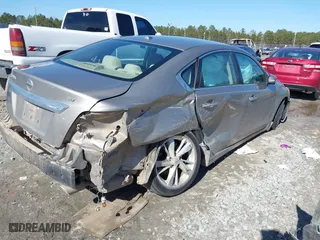 2015 Nissan Altima 2.5 with VIN 1N4AL3AP4FC207125, listed as a IAAI auction lot 41464562 with 141,280 mi miles. Bid and sale history available at carsss.com. Image 4.