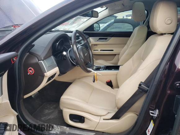 2016 Jaguar XF 35t Premium with VIN SAJBJ4BV9GCY16429, listed as a Copart auction lot 48424794 with 75,317 mi miles and Clean Title. Bid and sale history available at carsss.com. Image 7.