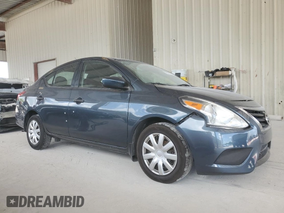 2017 Nissan Versa SV z VIN 3N1CN7APXHL896795, wystawiony jako Copart lot #59953285 z przebiegiem 110 242 mil mil oraz Szkoda całkowita • Salvage title. Historia ofert i sprzedaży dostępna na DreamBid. Obrazek 4.