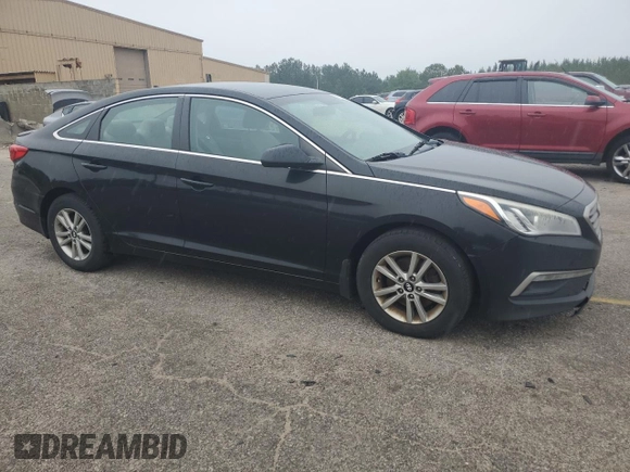 2015 Hyundai Sonata SE z VIN 5NPE24AF2FH141643, wystawiony jako Copart lot #57027995 z przebiegiem 149 648 mil mil oraz Czysty tytuł • Clean title. Historia ofert i sprzedaży dostępna na DreamBid. Obrazek 4.