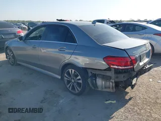 2015 Mercedes-Benz E 350 Sport with VIN WDDHF5KB4FB092696, listed as a IAAI auction lot 41913751 with 154,063 mi miles and . Bid and sale history available at DreamBid. Image 3.