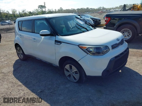 2015 Kia Soul with VIN KNDJN2A22F7228311, listed as a IAAI auction lot 41680343 with 116,503 mi miles. Bid and sale history available at carsss.com. Image 1.