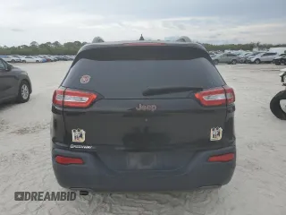 2016 Jeep Cherokee Altitude z VIN 1C4PJLCB5GW342237, wystawiony jako Copart lot #55676175 z przebiegiem 210 990 mil mil oraz Szkoda całkowita • Salvage title. Historia ofert i sprzedaży dostępna na DreamBid. Obrazek 6.