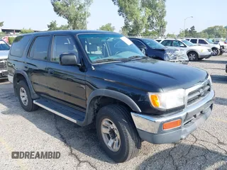1998 Toyota 4Runner SR5 z VIN JT3GN86R0W0060376, wystawiony jako IAAI lot #42465641 z przebiegiem 321 550 mil mil oraz . Historia ofert i sprzedaży dostępna na DreamBid. Obrazek 1.