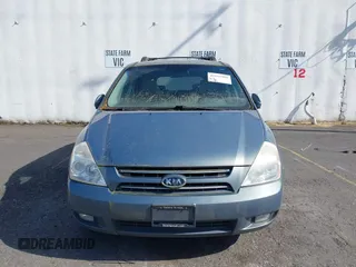2008 Kia Sedona LX with VIN KNDMB233586224399, listed as a IAAI auction lot 42151998 with 161,787 mi miles. Bid and sale history available at carsss.com. Image 6.