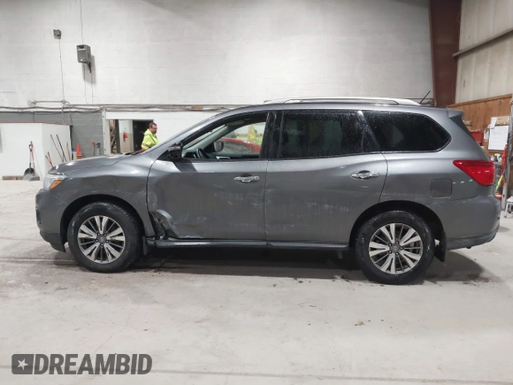 2017 Nissan Pathfinder SL with VIN 5N1DR2MM2HC622055, listed as a IAAI auction lot 41979816 with 123,355 mi miles. Bid and sale history available at carsss.com. Image 14.