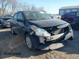 2016 Nissan Versa SV z VIN 3N1CN7AP5GL832064, wystawiony jako IAAI lot #41420008 z przebiegiem 80 890 mil mil oraz . Historia ofert i sprzedaży dostępna na DreamBid. Obrazek 6.