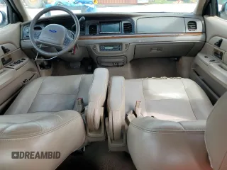 2003 Ford Crown Victoria LX с VIN 2FAHP74W63X124565, выставлен на аукционе Copart как лот 71051034 с пробегом 89 976 миль миль и Списание • Salvage title. История ставок и продаж доступна на DreamBid. Изображение 8.
