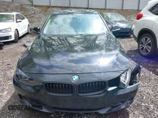 2013 BMW 3 Series 328i xDrive z VIN WBA3B3C5XDF532307, wystawiony jako IAAI lot #42192872 z przebiegiem 177 499 mil mil oraz . Historia ofert i sprzedaży dostępna na DreamBid. Obrazek 12.
