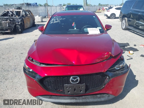 2021 Mazda Mazda3 Hatchback Preferred with VIN JM1BPALL7M1346174, listed as a IAAI auction lot 42005878 with 1 mi miles. Bid and sale history available at carsss.com. Image 11.
