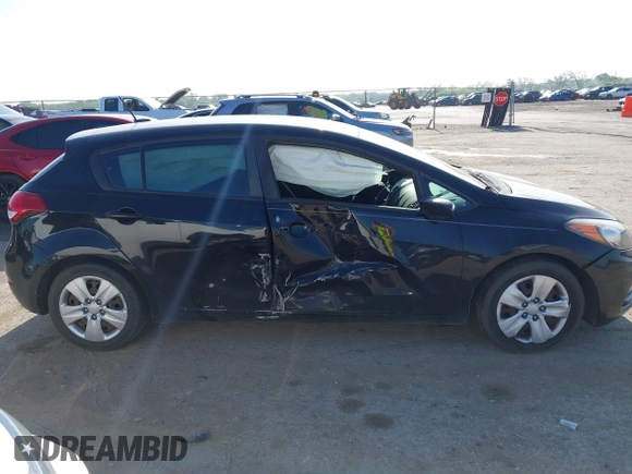 2016 Kia Forte LX z VIN KNAFK5A8XG5572547, wystawiony jako IAAI lot #42087463 z przebiegiem 65 941 mil mil oraz . Historia ofert i sprzedaży dostępna na DreamBid. Obrazek 13.