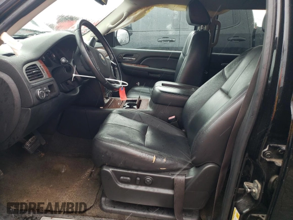 2008 Chevrolet Suburban 3LT with VIN 3GNFC16J48G201275, listed as a Copart auction lot 56451975 with 214,284 mi miles and Non repairable. Bid and sale history available at DreamBid. Image 7.