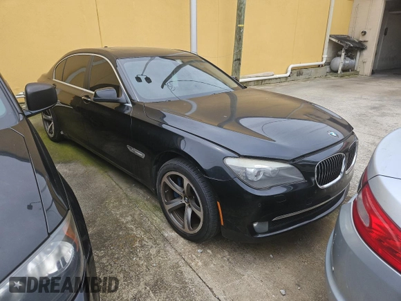 2012 BMW 7 Series 750Li xDrive с VIN WBAKC8C58CC435970, выставлен на аукционе Copart как лот 60091585 с пробегом 129 273 миль миль и Чистый • Clean title. История ставок и продаж доступна на DreamBid. Изображение 1.