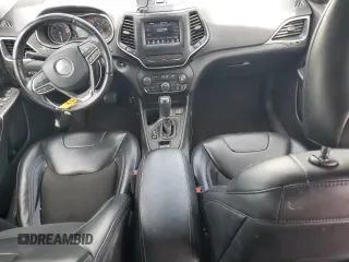 2019 Jeep Cherokee Latitude Plus с VIN 1C4PJLLB6KD202458, выставлен на аукционе Copart как лот 62124855 с пробегом 110 634 миль миль и Чистый • Clean title. История ставок и продаж доступна на DreamBid. Изображение 8.