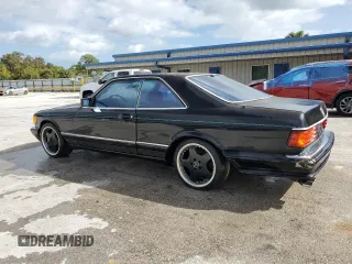 1982 MERCEDES-BENZ 380-CLASS SEC z VIN WDBCA43A1CB001087, wystawiony jako Copart lot #80049454 z przebiegiem 62 785 mil mil oraz Czysty tytuł • Clean title. Historia ofert i sprzedaży dostępna na DreamBid. Obrazek 2.