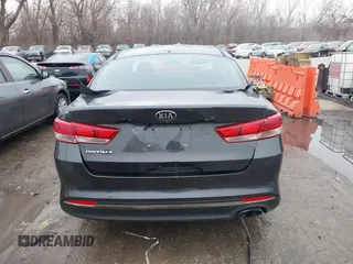 2017 Kia Optima LX z VIN 5XXGT4L38HG139029, wystawiony jako IAAI lot #41170780 z przebiegiem 131 201 mil mil oraz . Historia ofert i sprzedaży dostępna na DreamBid. Obrazek 16.