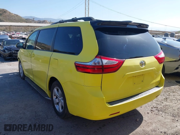 2017 Toyota Sienna LE Auto Access Seat с VIN 5TDKZ3DCXHS862073, выставлен на аукционе IAAI как лот 42328653 с пробегом 183 126 миль миль и . История ставок и продаж доступна на DreamBid. Изображение 3.