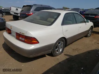 1999 Lexus ES 300 Luxury Sport Sdn with VIN JT8BF28G5X0216780, listed as a Copart auction lot 71578684 with 121,839 mi miles and Salvage Title. Bid and sale history available at carsss.com. Image 3.