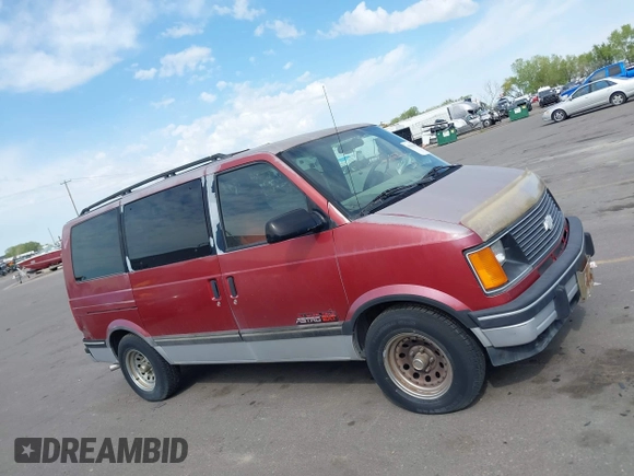 1994 Chevrolet Astro with VIN 1GNEL19W5RB176819, listed as a IAAI auction lot 42116566 with 179,027 mi miles. Bid and sale history available at carsss.com. Image 13.