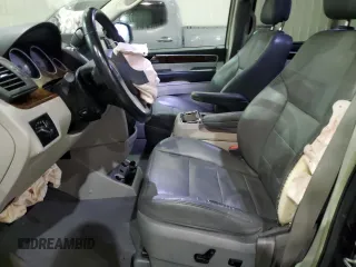 2013 Volkswagen Routan z VIN 2C4RVADG0DR725406, wystawiony jako Copart lot #45860115 z przebiegiem 146 626 mil mil oraz Nie do naprawy. Historia ofert i sprzedaży dostępna na DreamBid. Obrazek 7.