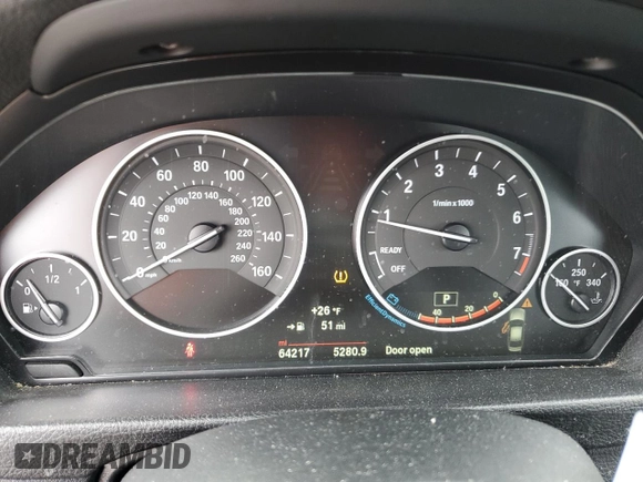 2018 BMW 3 Series 320i xDrive with VIN WBA8E5G57JNU47932, listed as a Copart auction lot 44040445 with 64,217 mi miles and Clean Title. Bid and sale history available at carsss.com. Image 9.