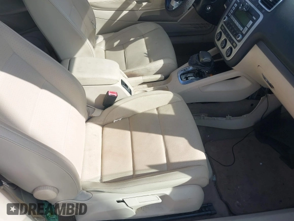 2008 Volkswagen Eos Turbo с VIN WVWBA71F18V018975, выставлен на аукционе IAAI как лот 41704490 с пробегом 145 302 миль миль и . История ставок и продаж доступна на DreamBid. Изображение 5.