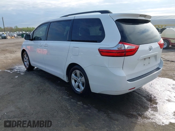2015 Toyota Sienna LE AAS with VIN 5TDKK3DC2FS590667, listed as a IAAI auction lot 41997673 with 169,828 mi miles. Bid and sale history available at carsss.com. Image 3.