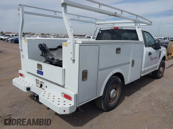 2017 Ford F-250 XL with VIN 1FTBF2A61HEF21376, listed as a IAAI auction lot 41681494 with 26,755 mi miles and . Bid and sale history available at DreamBid. Image 4.