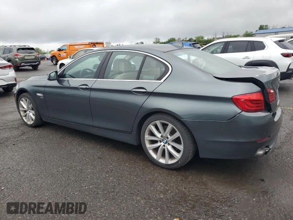 2012 BMW 5 Series 528i xDrive z VIN WBAXH5C56CDW06599, wystawiony jako Copart lot #55239355 z przebiegiem 129 520 mil mil oraz Szkoda całkowita • Salvage title. Historia ofert i sprzedaży dostępna na DreamBid. Obrazek 2.