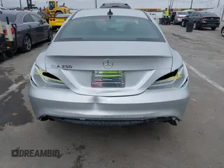 2018 Mercedes-Benz CLA 250 z VIN WDDSJ4EBXJN593951, wystawiony jako IAAI lot #42465181 z przebiegiem 76 114 mil mil oraz . Historia ofert i sprzedaży dostępna na DreamBid. Obrazek 6.