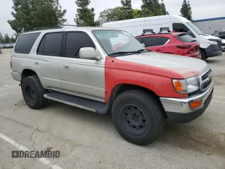 1999 Toyota 4Runner SR5 z VIN JT3GN86R1X0114530, wystawiony jako Copart lot #50566275 z przebiegiem Nie podano mil oraz Czysty tytuł • Clean title. Historia ofert i sprzedaży dostępna na DreamBid. Obrazek 4.