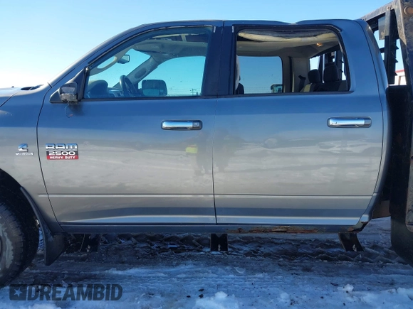 2010 Dodge 2500 SLT with VIN 3D7UT2CL8AG149365, listed as a IAAI auction lot 41290754 with 100,065 mi miles and . Bid and sale history available at DreamBid. Image 6.