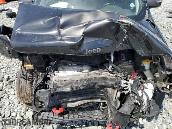 2018 Jeep Renegade Trailhawk with VIN ZACCJBCB0JPH15701, listed as a Copart auction lot 57450485 with Not provided miles and Salvage title. Bid and sale history available at DreamBid. Image 12.
