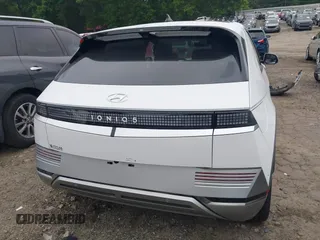 2024 Hyundai Ioniq 5 Limited с VIN KM8KR4DE8RU330336, выставлен на аукционе IAAI как лот 42105345 с пробегом 1 942 миль миль и . История ставок и продаж доступна на DreamBid. Изображение 16.