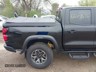 2024 Chevrolet Colorado 4WD ZR2 with VIN 1GCPTFEK4R1270553, listed as a IAAI auction lot 42208616 with 3,700 mi miles and . Bid and sale history available at DreamBid. Image 20.