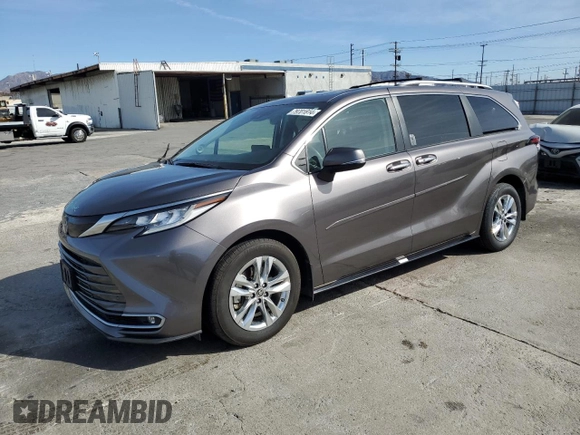 2022 Toyota Sienna Limited with VIN 5TDZSKFC9NS058286, listed as a Copart auction lot 79701814 with 53,235 mi miles and Salvage Title. Bid and sale history available at carsss.com. Image 1.