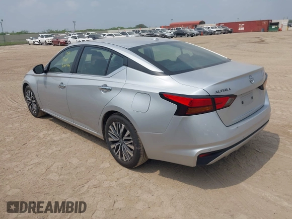 2024 Nissan Altima SV with VIN 1N4BL4DV5RN391004, listed as a IAAI auction lot 41942200 with 28,958 mi miles and . Bid and sale history available at DreamBid. Image 3.