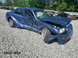 2007 Chrysler 300 Touring z VIN 2C3KA53G57H705768, wystawiony jako Copart lot #56531945 z przebiegiem 209 665 mil mil oraz Szkoda całkowita • Salvage title. Historia ofert i sprzedaży dostępna na DreamBid. Obrazek 4.