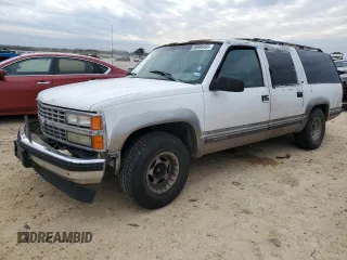 1999 Chevrolet Suburban z VIN 1GNEC16R7XJ418169, wystawiony jako Copart lot #88995495 z przebiegiem 2 015 240 mil mil oraz Szkoda całkowita • Salvage title. Historia ofert i sprzedaży dostępna na DreamBid. Obrazek 1.