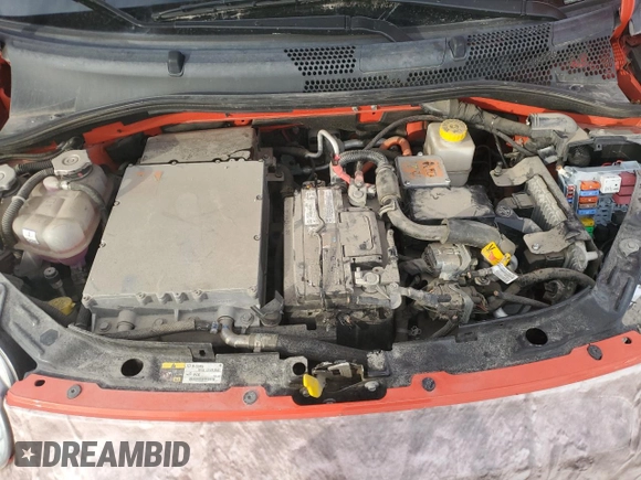2016 FIAT 500e with VIN 3C3CFFGE0GT180310, listed as a Copart auction lot 87193504 with 43,999 mi miles and Salvage title. Bid and sale history available at DreamBid. Image 11.